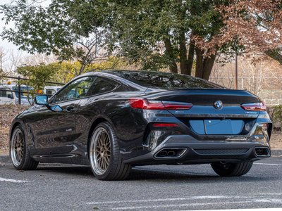 BMW 8 SERIES - 8