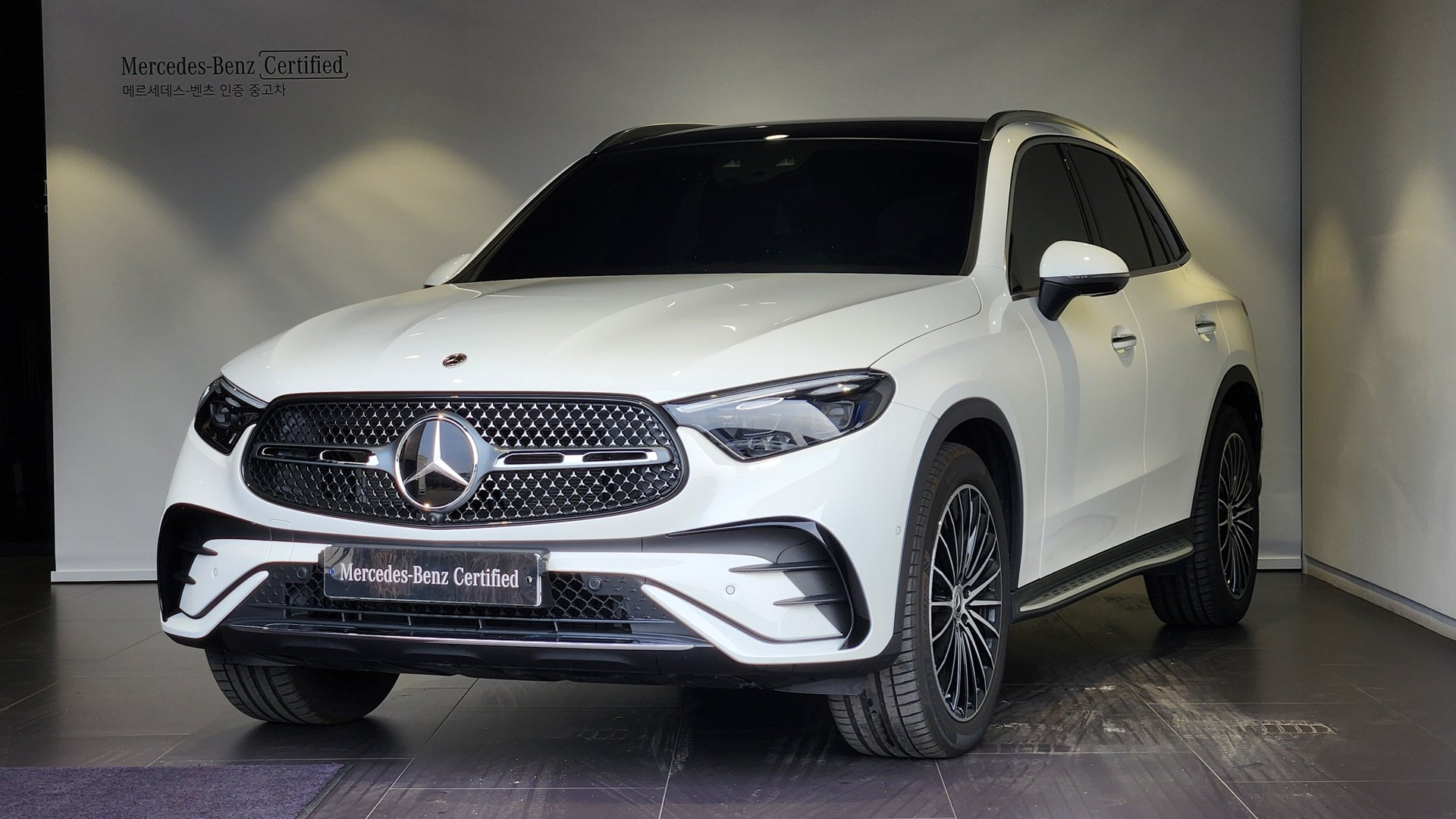 MERCEDES-BENZ GLC - View 1