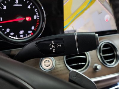 MERCEDES-BENZ E-CLASS - 9