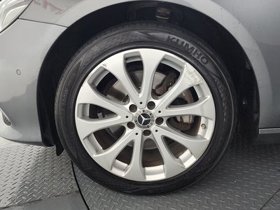 MERCEDES-BENZ E-CLASS - 6