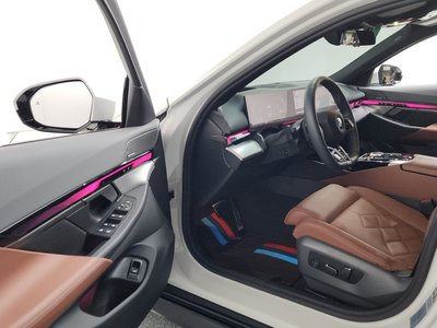 BMW 5 SERIES - 10