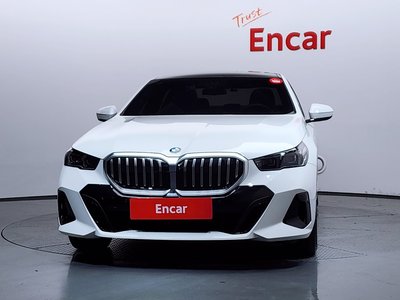 BMW 5 SERIES - 2