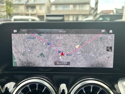 MERCEDES-BENZ GLB - 4