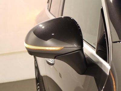 2026 Mercedes-BENZ GLC — миниатюра 13