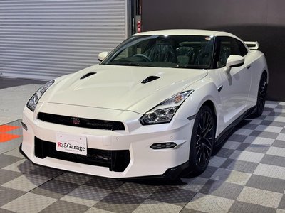 NISSAN GT-R - 10