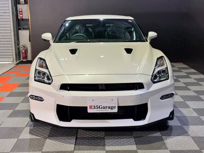 NISSAN GT-R - 8