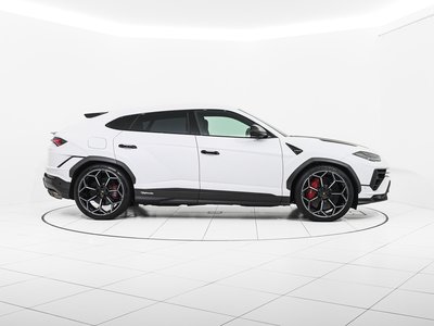 LAMBORGHINI URUS - 4