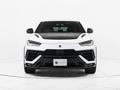 LAMBORGHINI URUS - 2