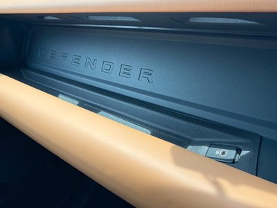 2023 LAND Rover DEFENDER thumbnail 53