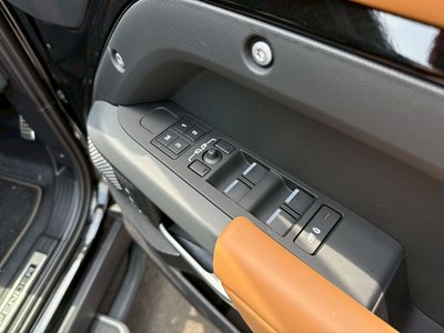 2023 LAND Rover DEFENDER thumbnail 58