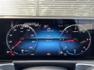 MERCEDES-BENZ GLB - 10