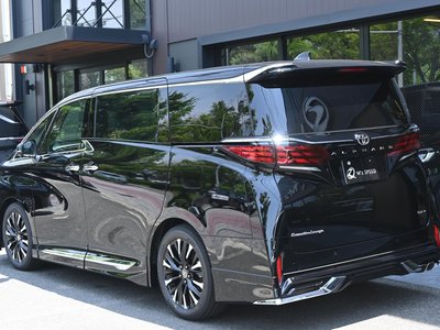 TOYOTA ALPHARD - 5