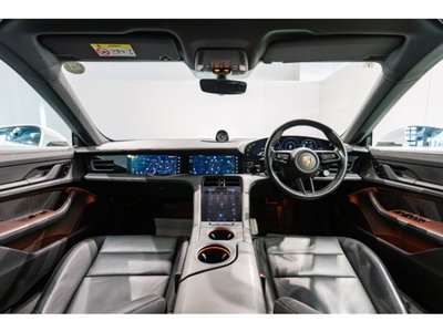 2021 Porsche TAYCAN 照片 7