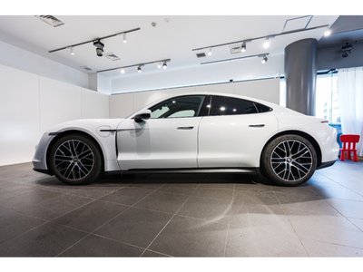 2021 Porsche TAYCAN 缩略图 12