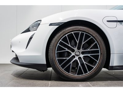 2021 Porsche TAYCAN 照片 10