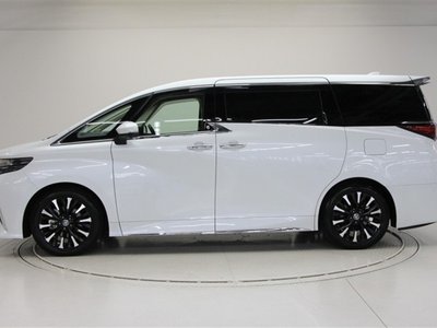 2024 Toyota ALPHARD photo 4
