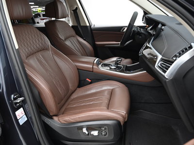 صورة 10 لـ 2022 BMW X5