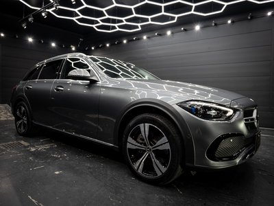 2023 Mercedes-BENZ C-CLASS thumbnail 32