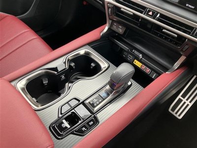 2023 Lexus RX thumbnail 26