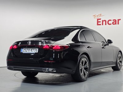 صورة 3 لـ 2025 Mercedes-BENZ E-CLASS