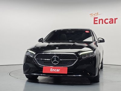 صورة 2 لـ 2025 Mercedes-BENZ E-CLASS
