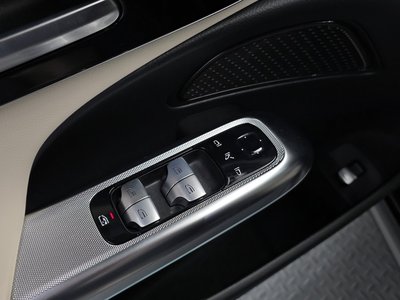 صورة مصغرة 27 لـ 2025 Mercedes-BENZ E-CLASS