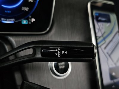 2023 Mercedes-BENZ EQE thumbnail 12