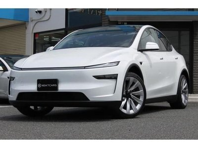 صورة 1 لـ 2025 Tesla MODEL Y