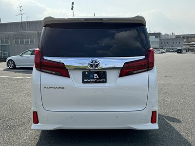 TOYOTA ALPHARD - 9