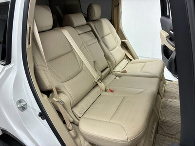 صورة 7 لـ 2023 Toyota LAND CRUISER 300