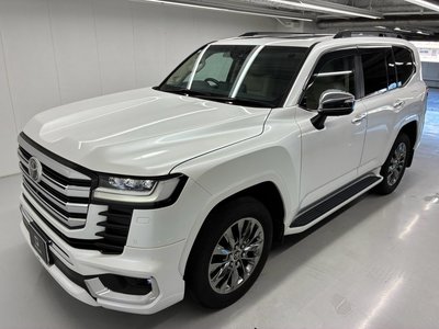 صورة مصغرة 75 لـ 2023 Toyota LAND CRUISER 300