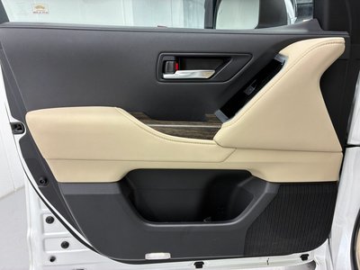 صورة مصغرة 44 لـ 2023 Toyota LAND CRUISER 300