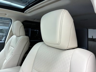 صورة مصغرة 49 لـ 2023 Toyota LAND CRUISER 300