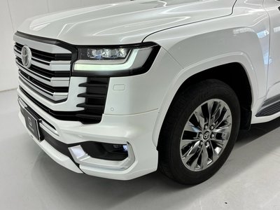 صورة مصغرة 76 لـ 2023 Toyota LAND CRUISER 300