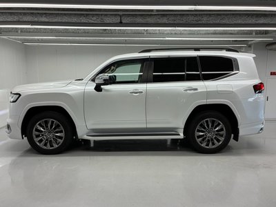 صورة مصغرة 19 لـ 2023 Toyota LAND CRUISER 300