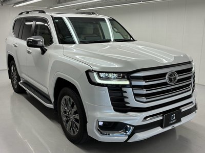 صورة مصغرة 12 لـ 2023 Toyota LAND CRUISER 300