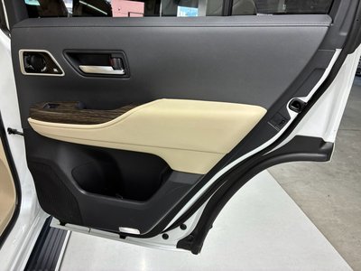 صورة مصغرة 53 لـ 2023 Toyota LAND CRUISER 300
