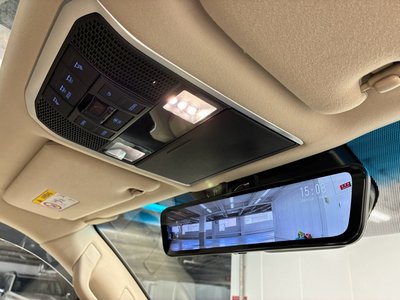 صورة مصغرة 30 لـ 2023 Toyota LAND CRUISER 300