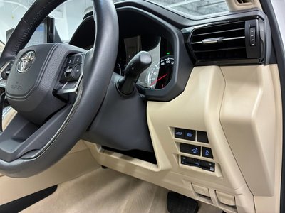 صورة مصغرة 31 لـ 2023 Toyota LAND CRUISER 300