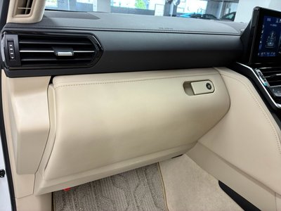 صورة مصغرة 50 لـ 2023 Toyota LAND CRUISER 300