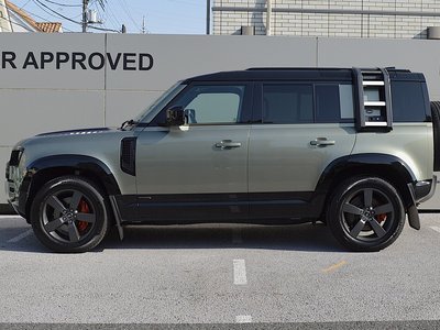 LAND ROVER DEFENDER - 4