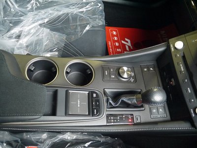 2014 Lexus RC F 缩略图 31