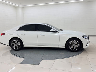 MERCEDES-BENZ E-CLASS - 7