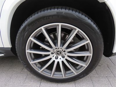 2025 Mercedes-BENZ GLS thumbnail 16