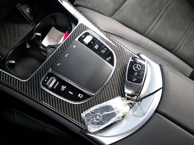 MERCEDES-BENZ GLC - 9