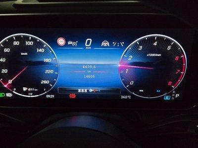 MERCEDES-BENZ GLC - 5
