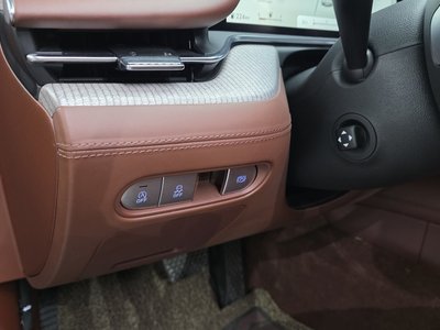 صورة مصغرة 30 لـ 2023 Genesis G90 (RS4)