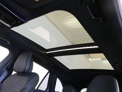 2025 Mercedes-BENZ GLC — миниатюра 24