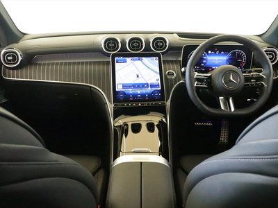 2025 Mercedes-BENZ GLC — миниатюра 16