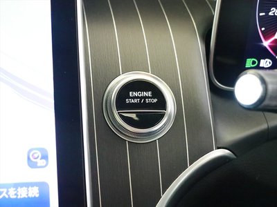 2025 Mercedes-BENZ GLC — миниатюра 31